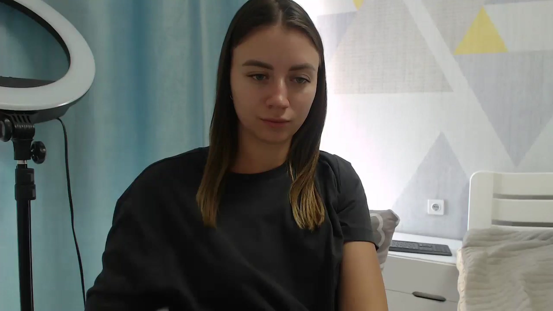 Gallery image thumbnail from Sulfate0's myfreecams stream on, 08/27/2025, 09:40 image 15 of 20