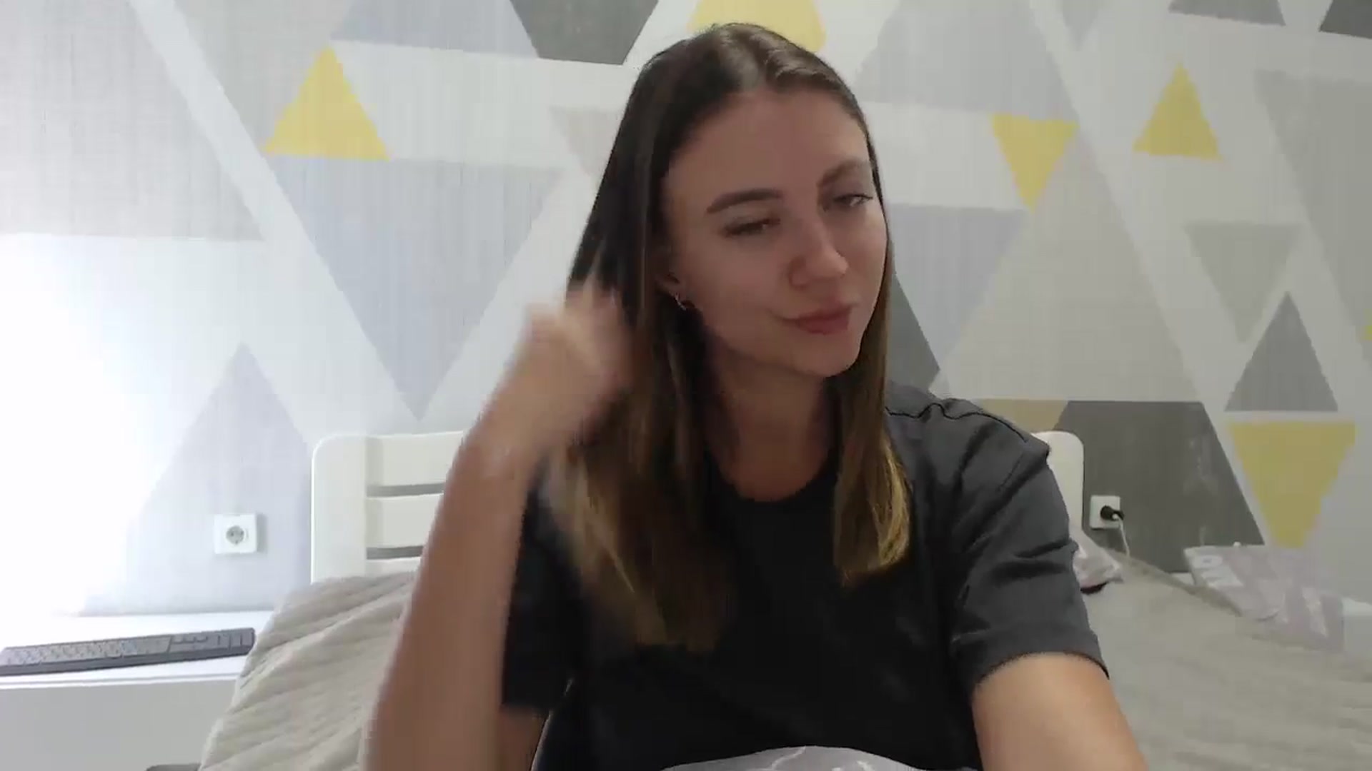 Gallery image thumbnail from Sulfate0's myfreecams stream on, 08/27/2025, 10:54 image 7 of 20