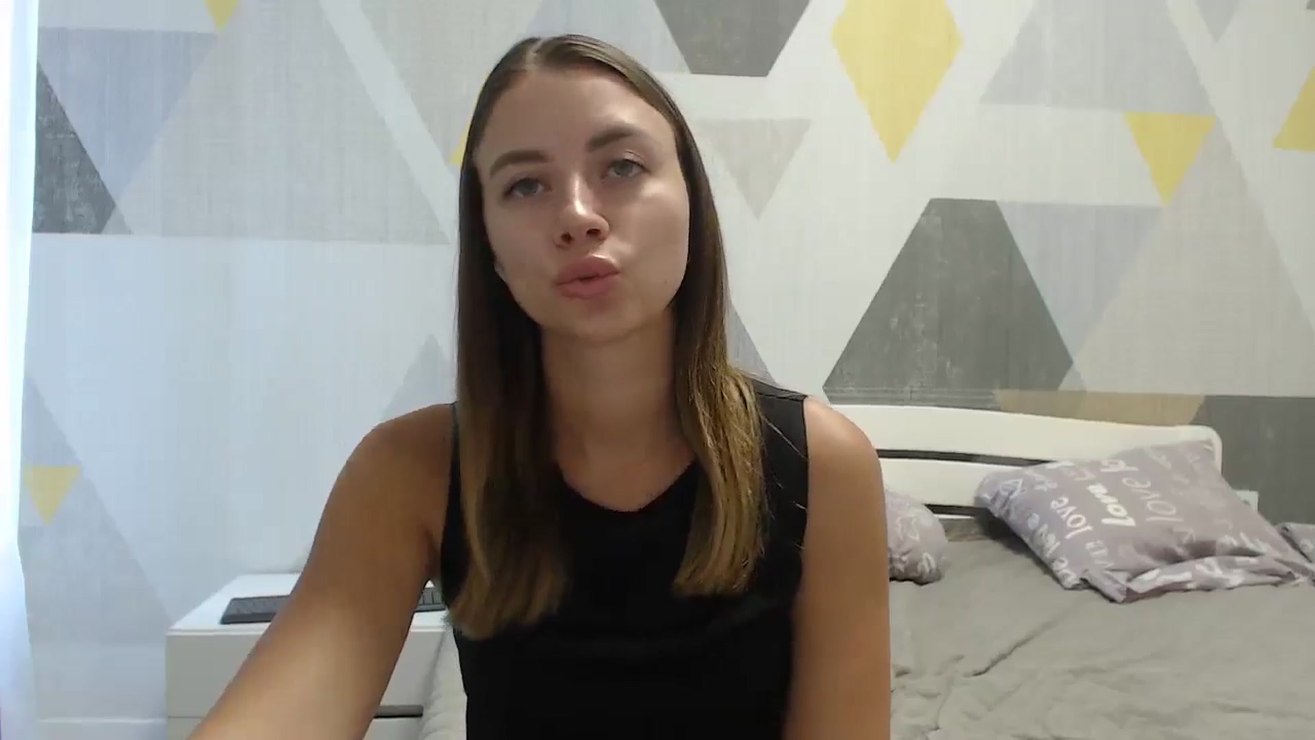 Gallery image thumbnail from Sulfate0's myfreecams stream on, 08/29/2025, 07:39 image 3 of 20