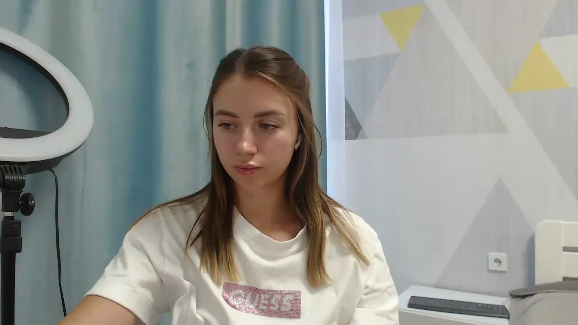 Gallery image thumbnail from Sulfate0's myfreecams stream on, 09/03/2025, 14:45 image 18 of 20