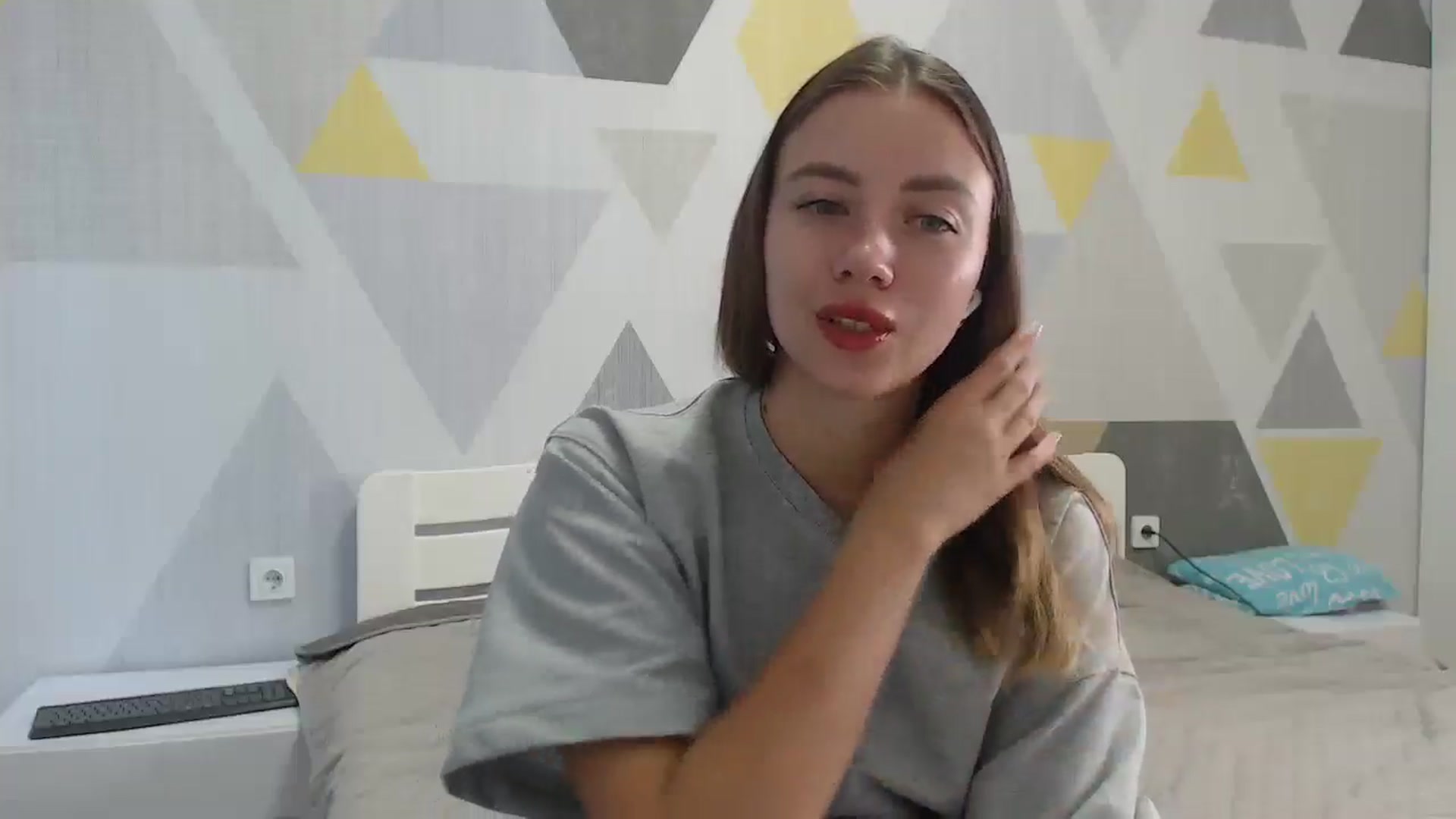 Gallery image thumbnail from Sulfate0's myfreecams stream on, 09/05/2025, 07:02 image 10 of 20