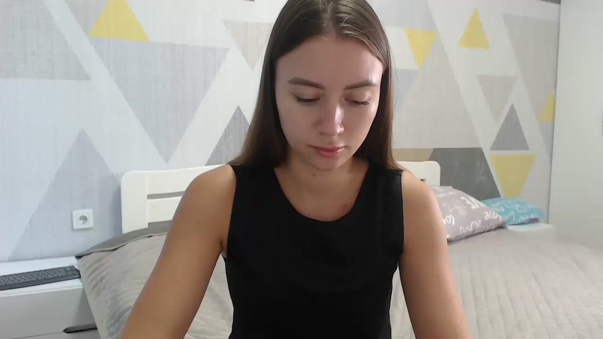 Gallery image thumbnail from Sulfate0's myfreecams stream on, 09/06/2025, 07:23 image 6 of 20
