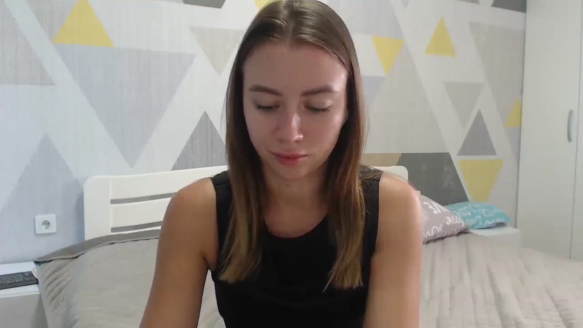 Gallery image thumbnail from Sulfate0's myfreecams stream on, 09/06/2025, 08:32 image 2 of 20