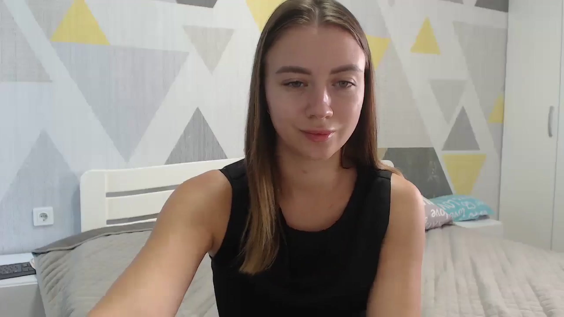 Gallery image thumbnail from Sulfate0's myfreecams stream on, 09/06/2025, 08:32 image 6 of 20