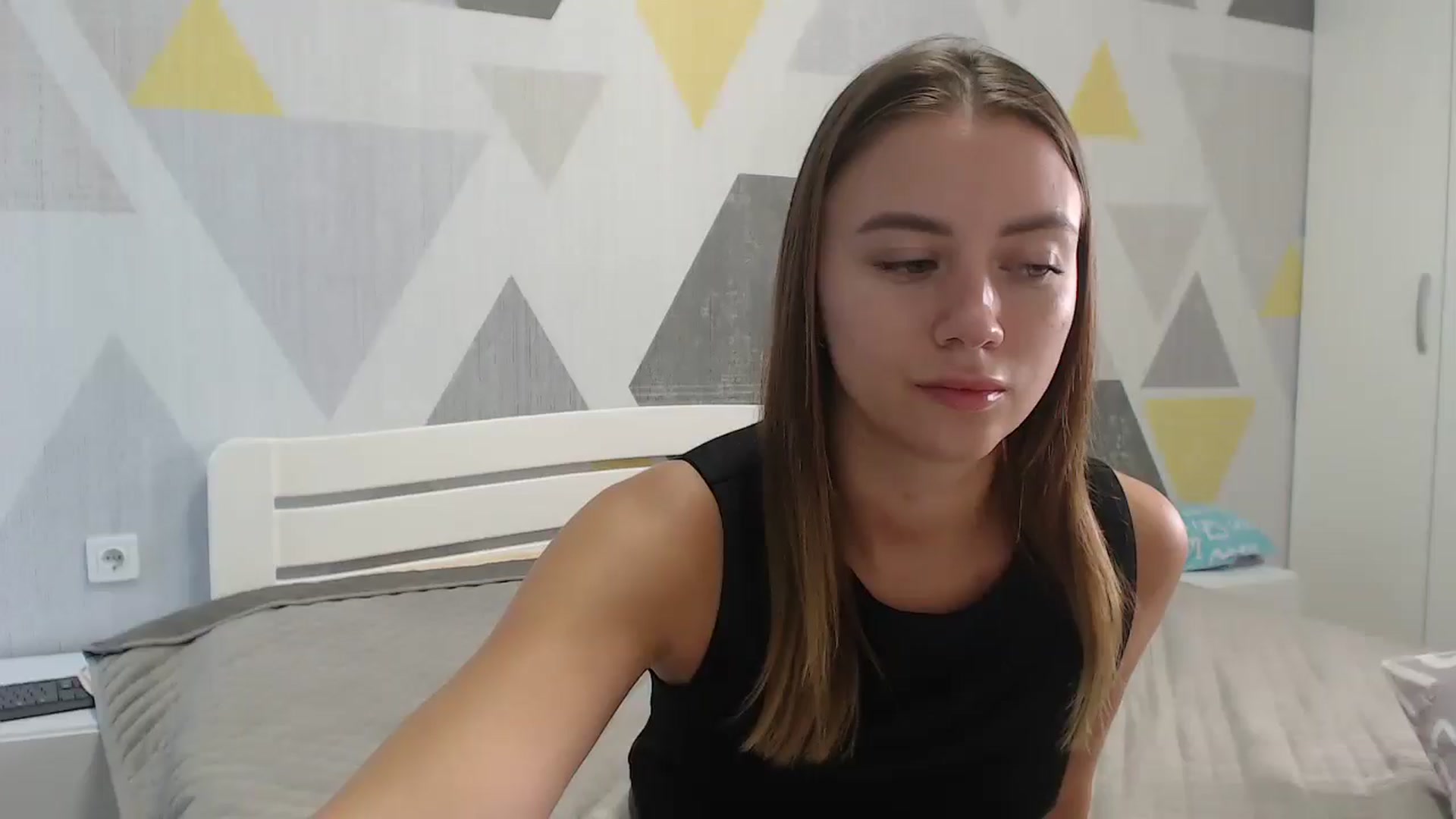 Gallery image thumbnail from Sulfate0's myfreecams stream on, 09/06/2025, 08:32 image 9 of 20