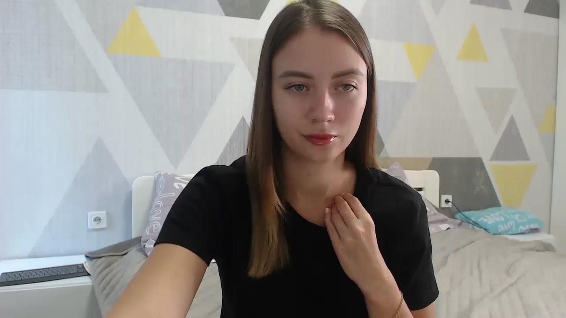 Gallery image thumbnail from Sulfate0's myfreecams stream on, 09/07/2025, 08:27 image 18 of 20