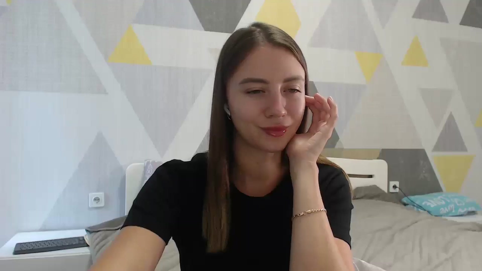 Gallery image thumbnail from Sulfate0's myfreecams stream on, 09/07/2025, 08:55 image 18 of 20
