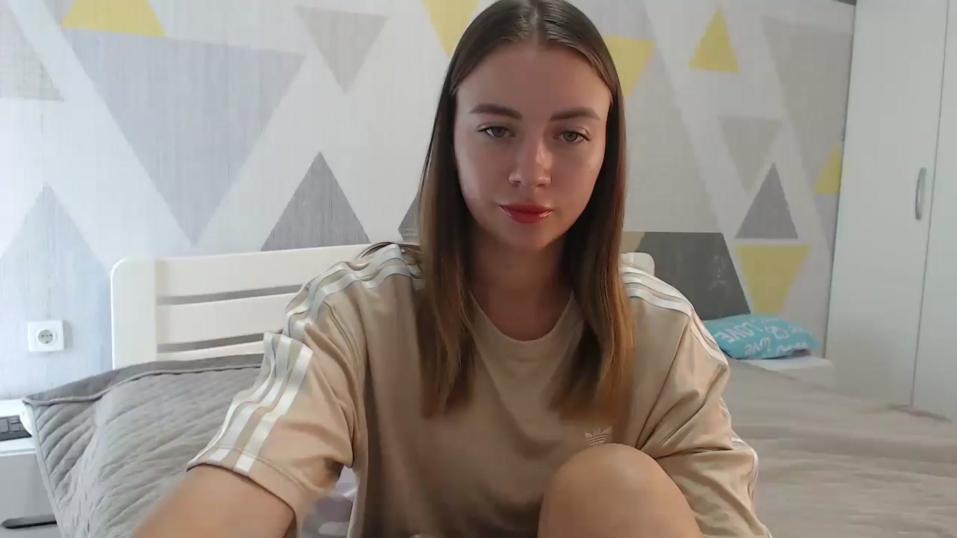 Gallery image thumbnail from Sulfate0's myfreecams stream on, 09/08/2025, 10:16 image 1 of 20