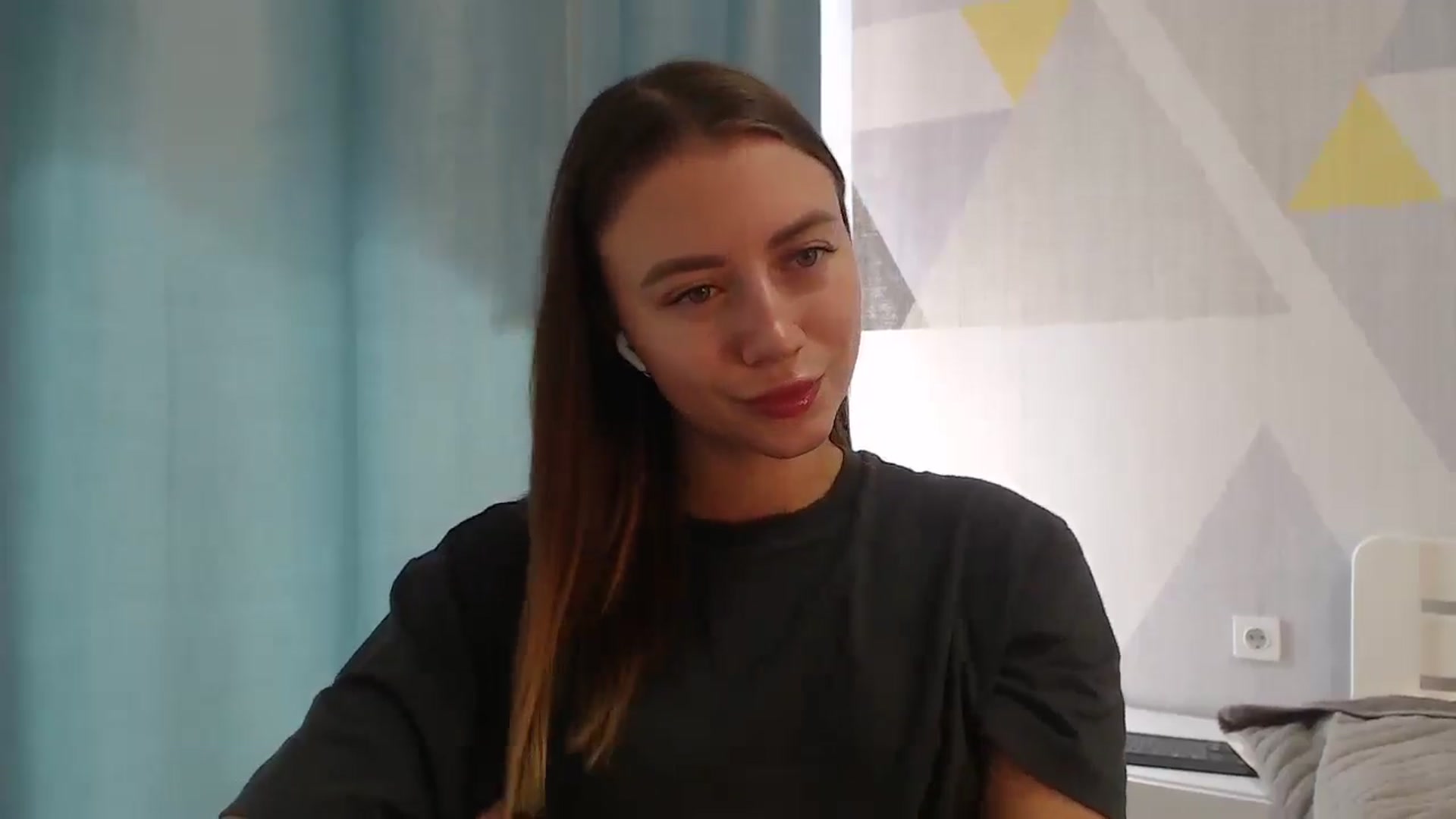 Gallery image thumbnail from Sulfate0's myfreecams stream on, 09/09/2025, 10:57 image 7 of 20