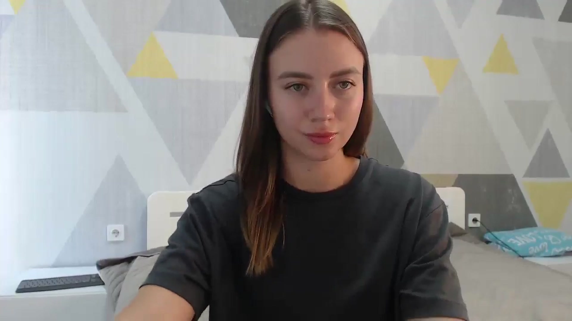 Gallery image thumbnail from Sulfate0's myfreecams stream on, 09/09/2025, 12:45 image 5 of 20