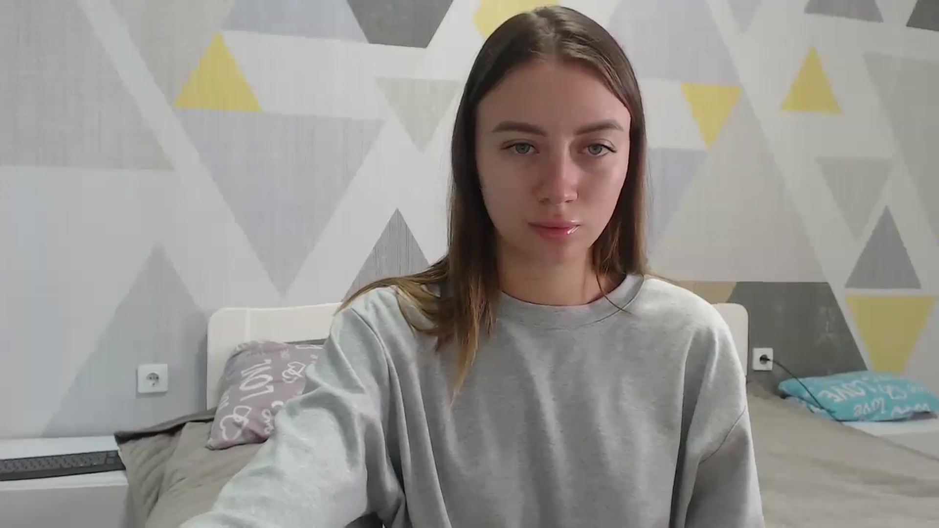 Gallery image thumbnail from Sulfate0's myfreecams stream on, 09/10/2025, 07:25 image 16 of 20