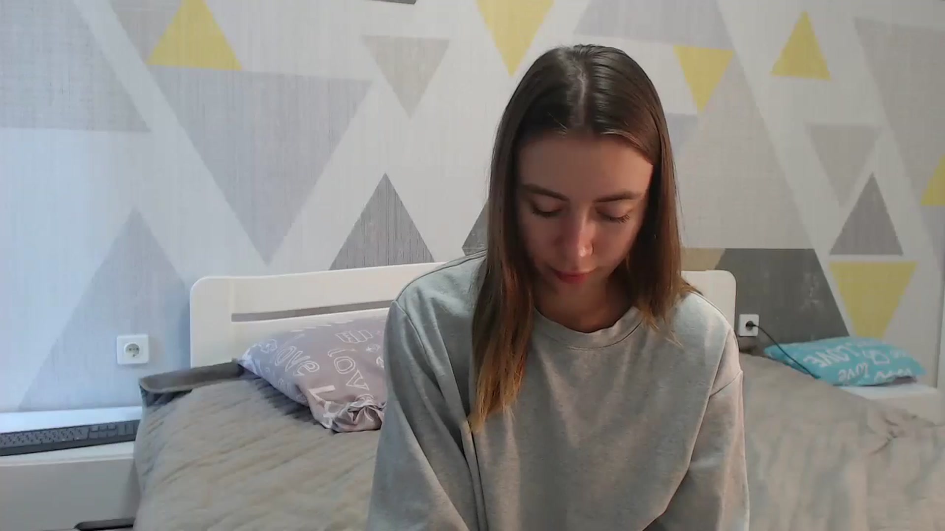 Gallery image thumbnail from Sulfate0's myfreecams stream on, 09/11/2025, 08:17 image 18 of 20