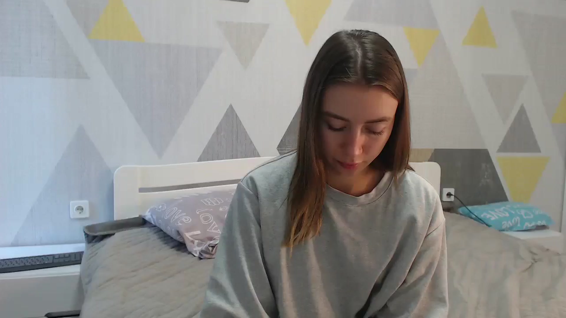 Gallery image thumbnail from Sulfate0's myfreecams stream on, 09/11/2025, 08:17 image 9 of 20