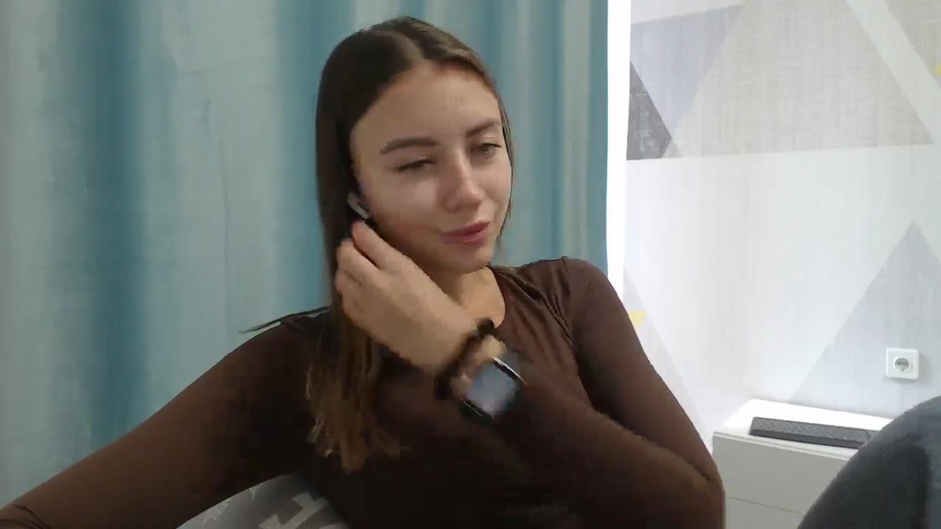 Gallery image thumbnail from Sulfate0's myfreecams stream on, 09/12/2025, 08:37 image 17 of 20