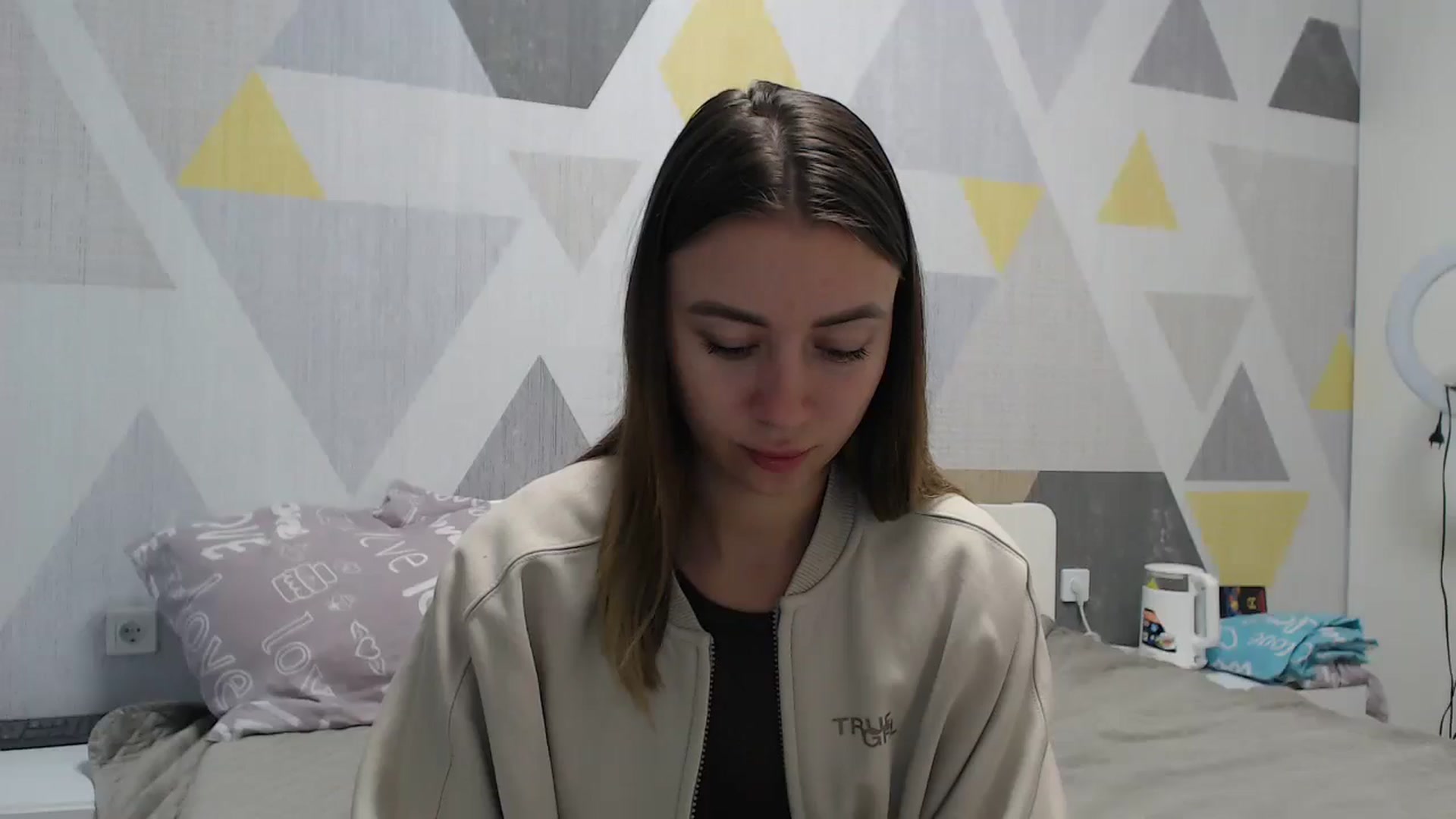Gallery image thumbnail from Sulfate0's myfreecams stream on, 09/30/2025, 08:30 image 15 of 20