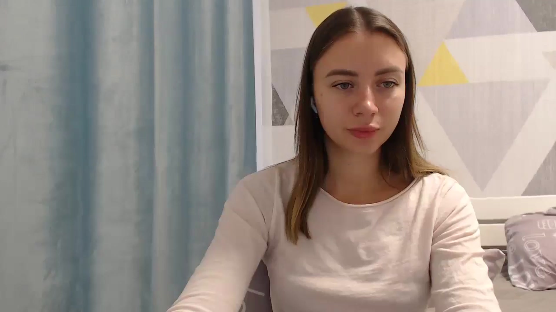 Gallery image thumbnail from Sulfate0's myfreecams stream on, 10/04/2025, 07:43 image 10 of 20