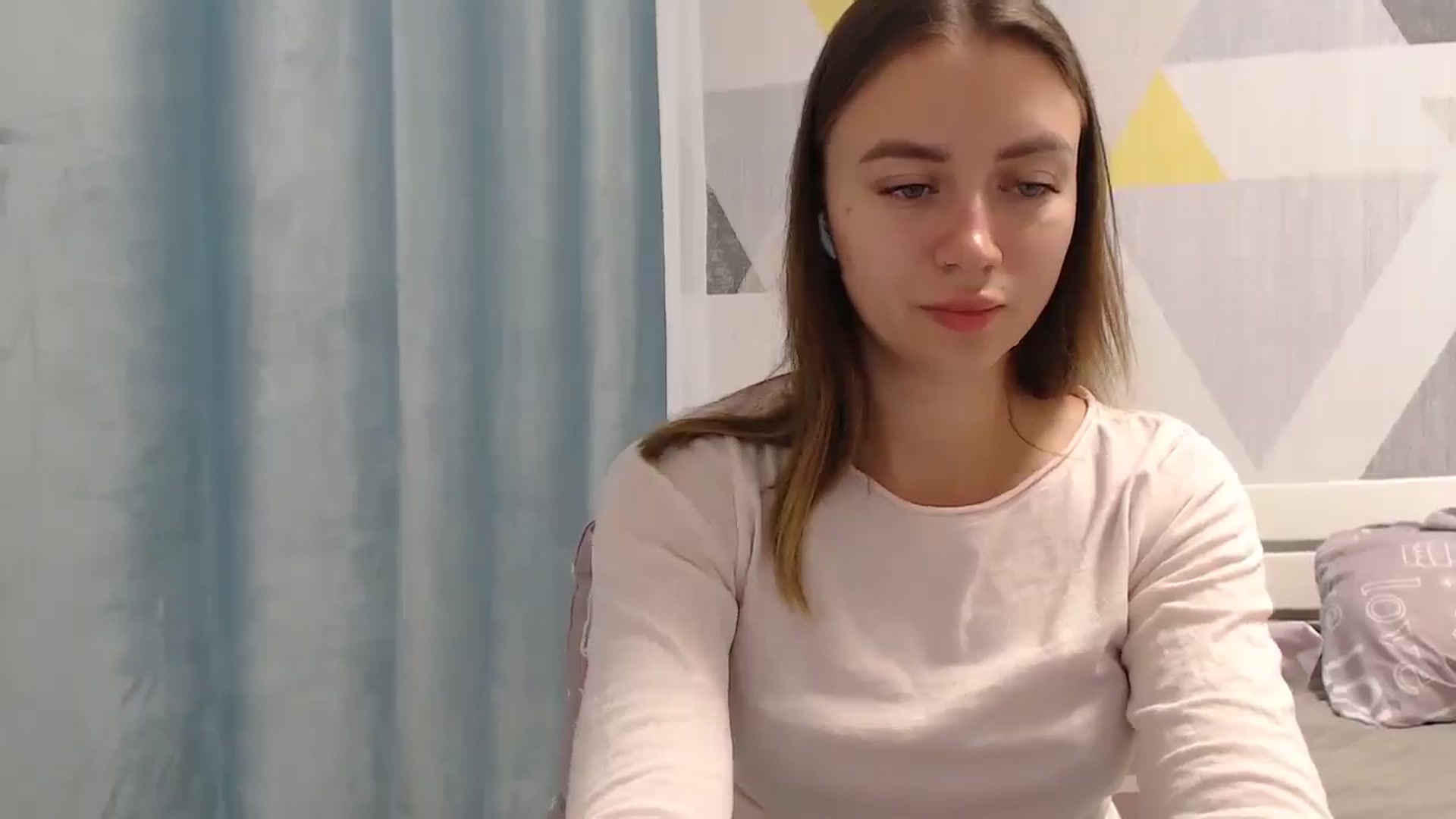 Gallery image thumbnail from Sulfate0's myfreecams stream on, 10/04/2025, 07:43 image 6 of 20