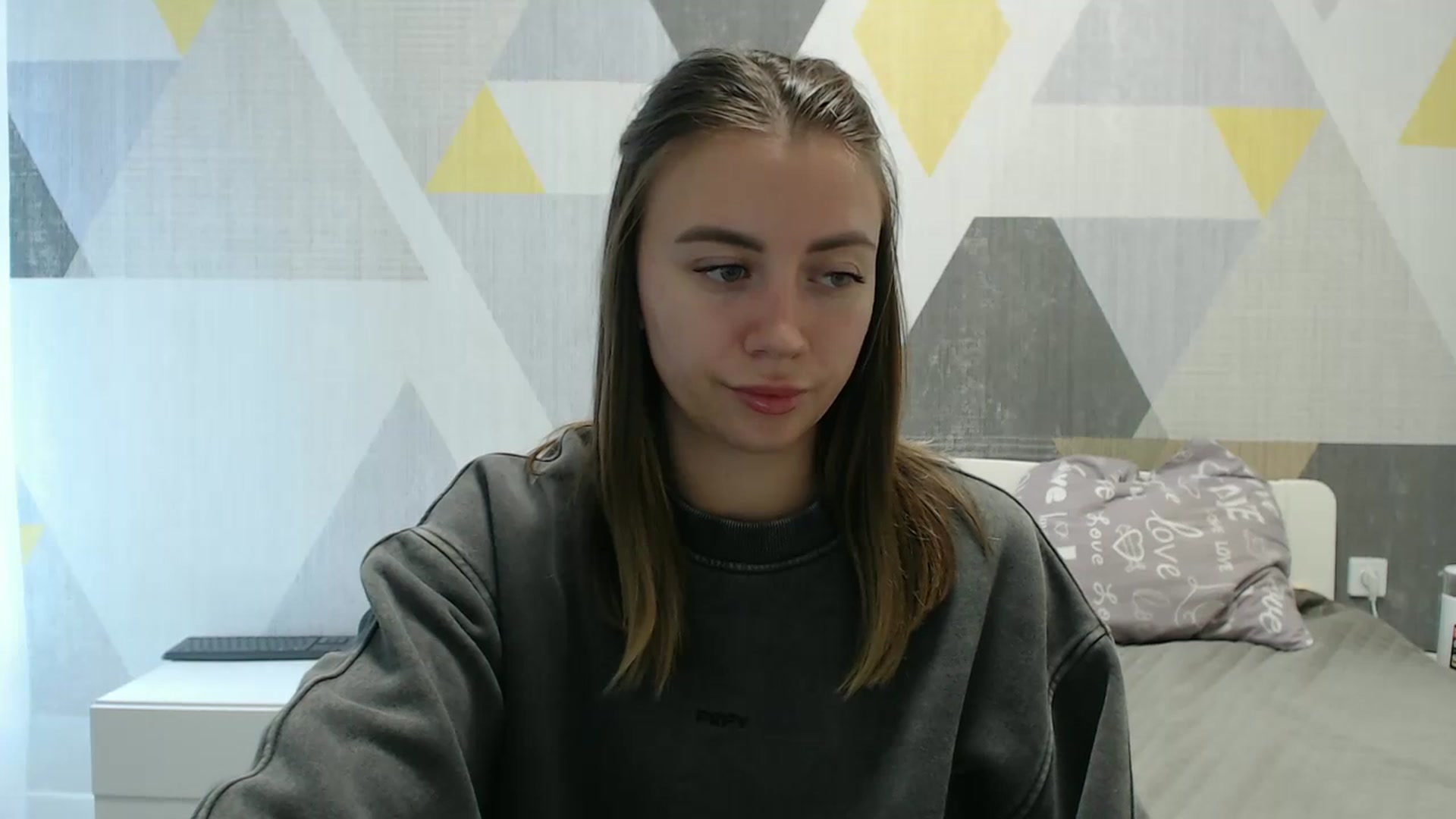 Gallery image thumbnail from Sulfate0's myfreecams stream on, 10/11/2025, 11:08 image 11 of 20