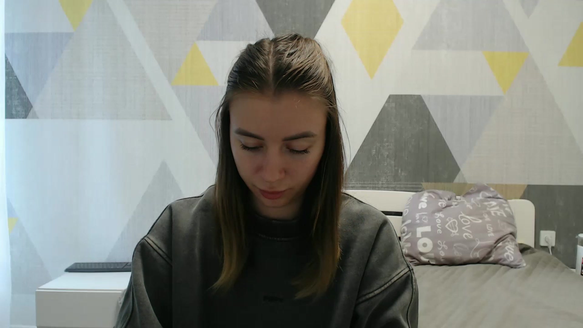 Gallery image thumbnail from Sulfate0's myfreecams stream on, 10/11/2025, 11:08 image 5 of 20