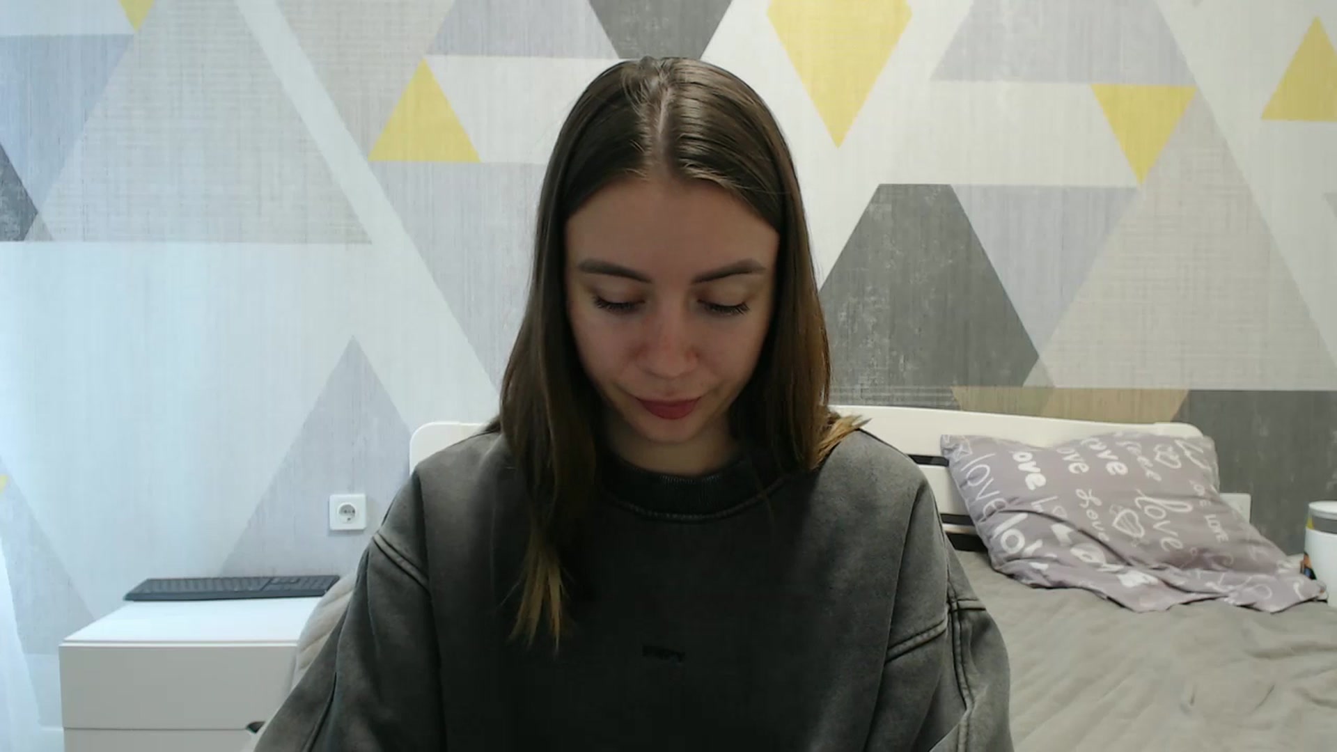Gallery image thumbnail from Sulfate0's myfreecams stream on, 10/12/2025, 09:59 image 9 of 20