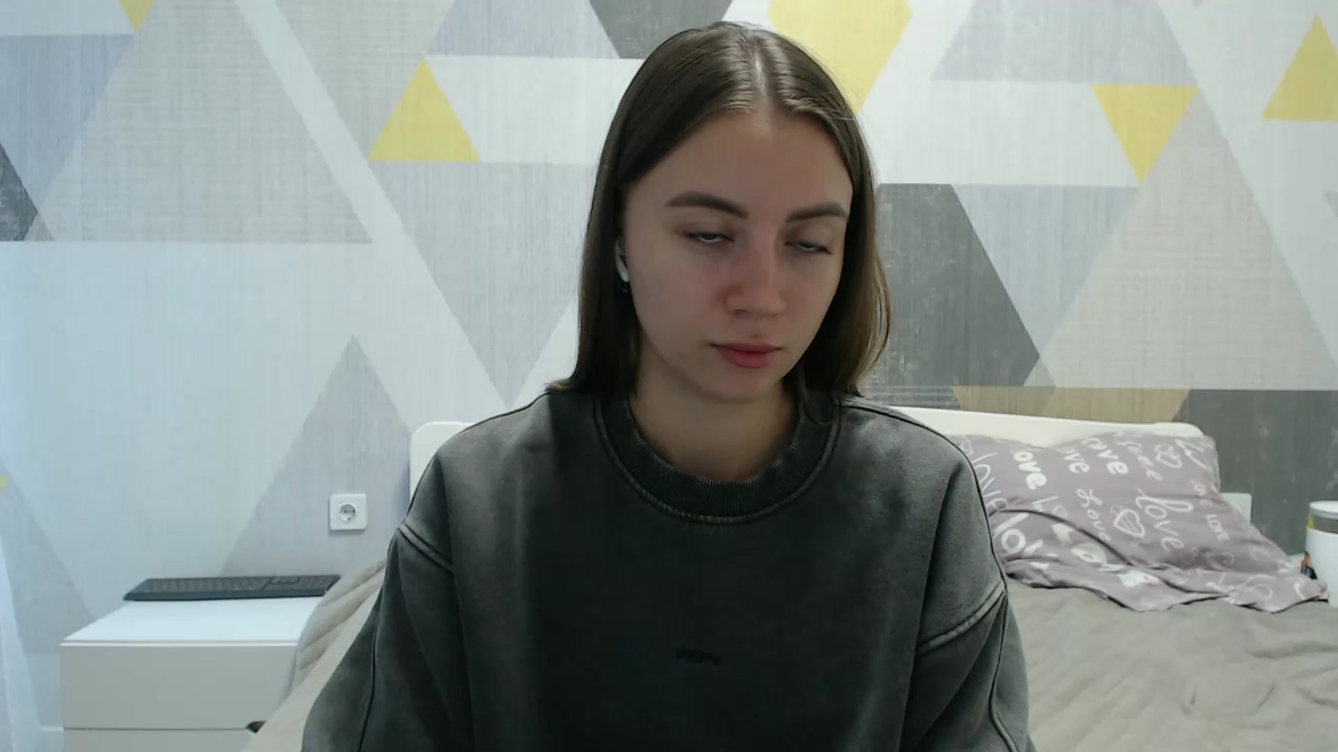 Gallery image thumbnail from Sulfate0's myfreecams stream on, 10/12/2025, 09:59 image 1 of 20