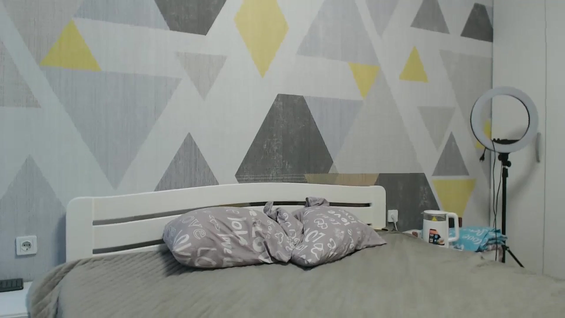 Gallery image thumbnail from Sulfate0's myfreecams stream on, 10/13/2025, 09:42 image 4 of 20