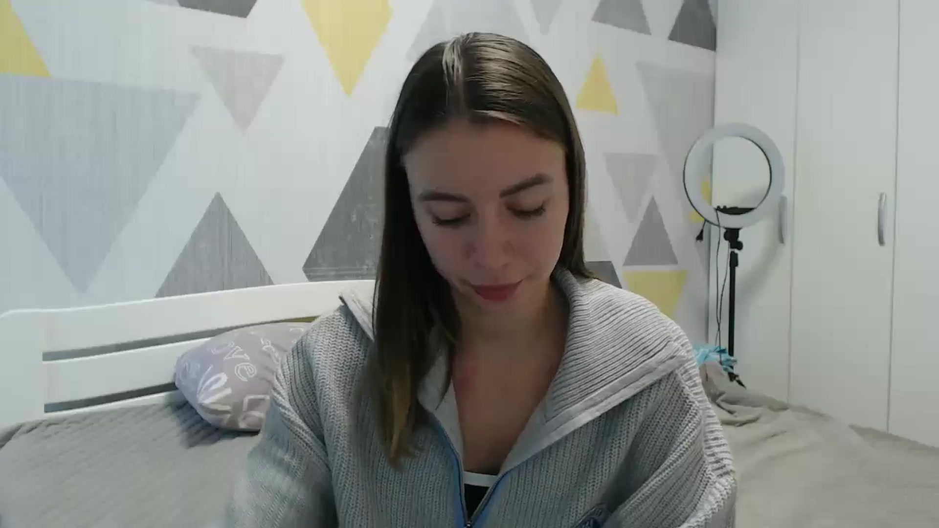 Gallery image thumbnail from Sulfate0's myfreecams stream on, 10/13/2025, 10:16 image 16 of 20