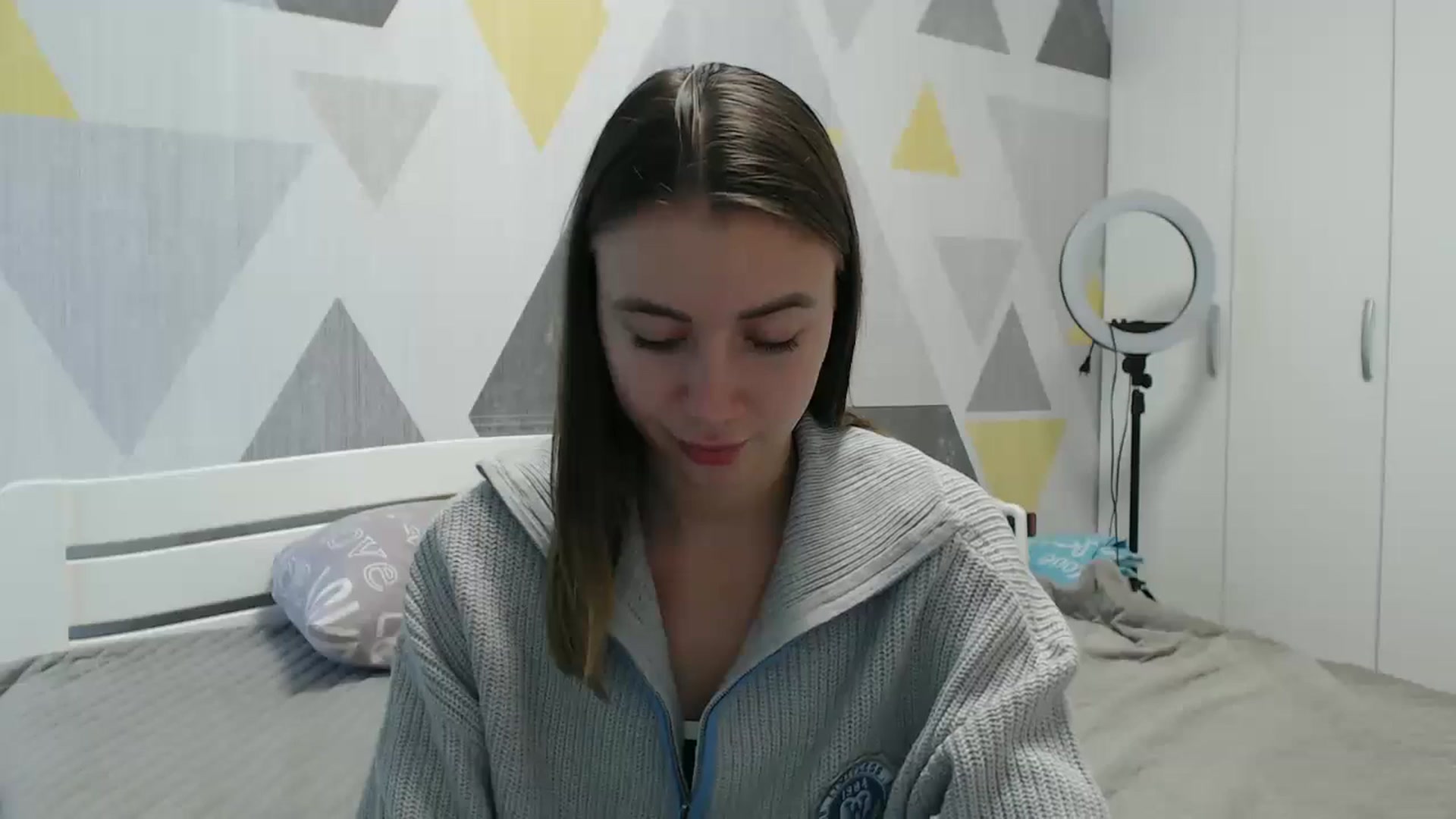 Gallery image thumbnail from Sulfate0's myfreecams stream on, 10/13/2025, 10:16 image 17 of 20