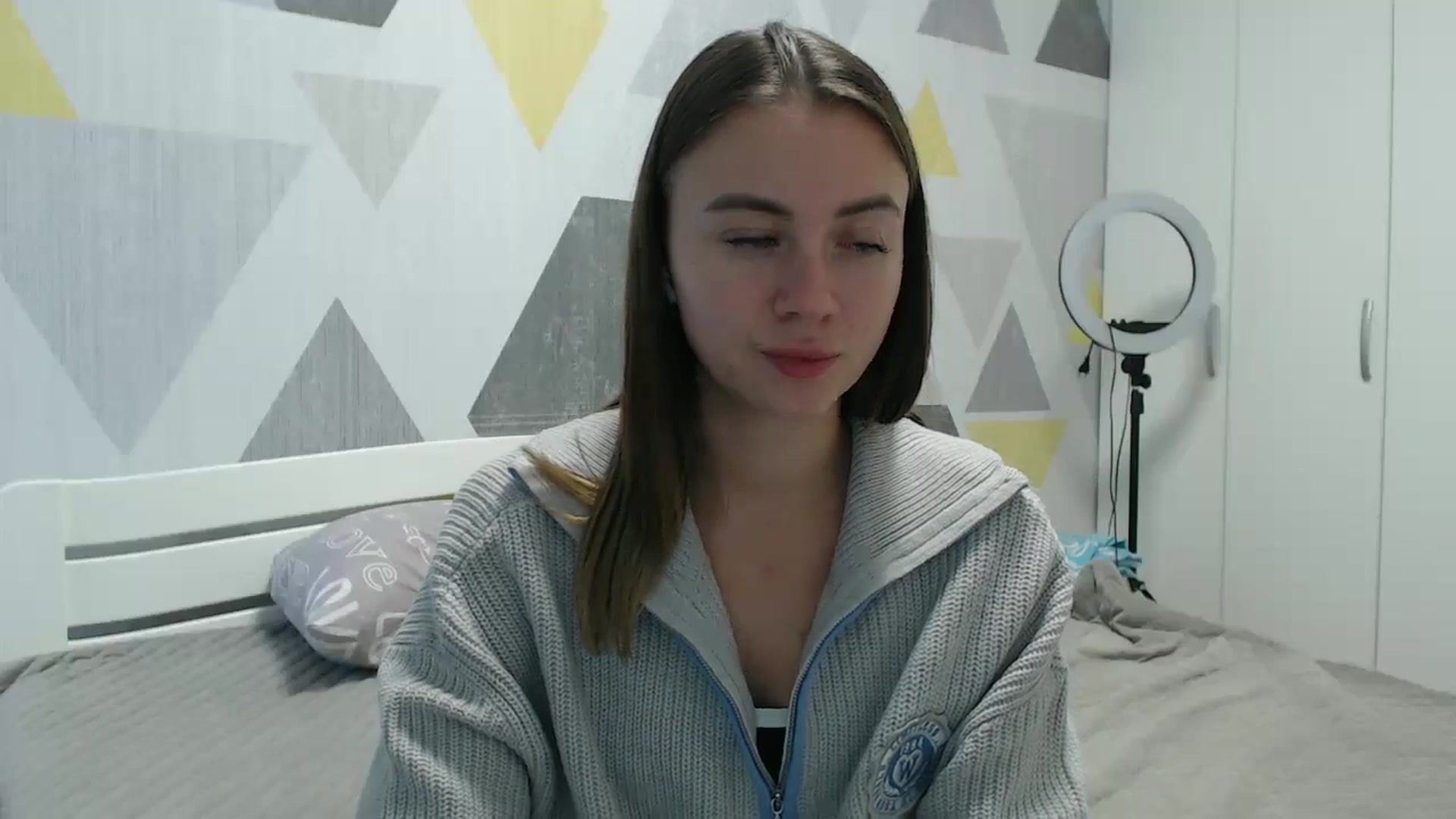 Gallery image thumbnail from Sulfate0's myfreecams stream on, 10/13/2025, 10:16 image 5 of 20