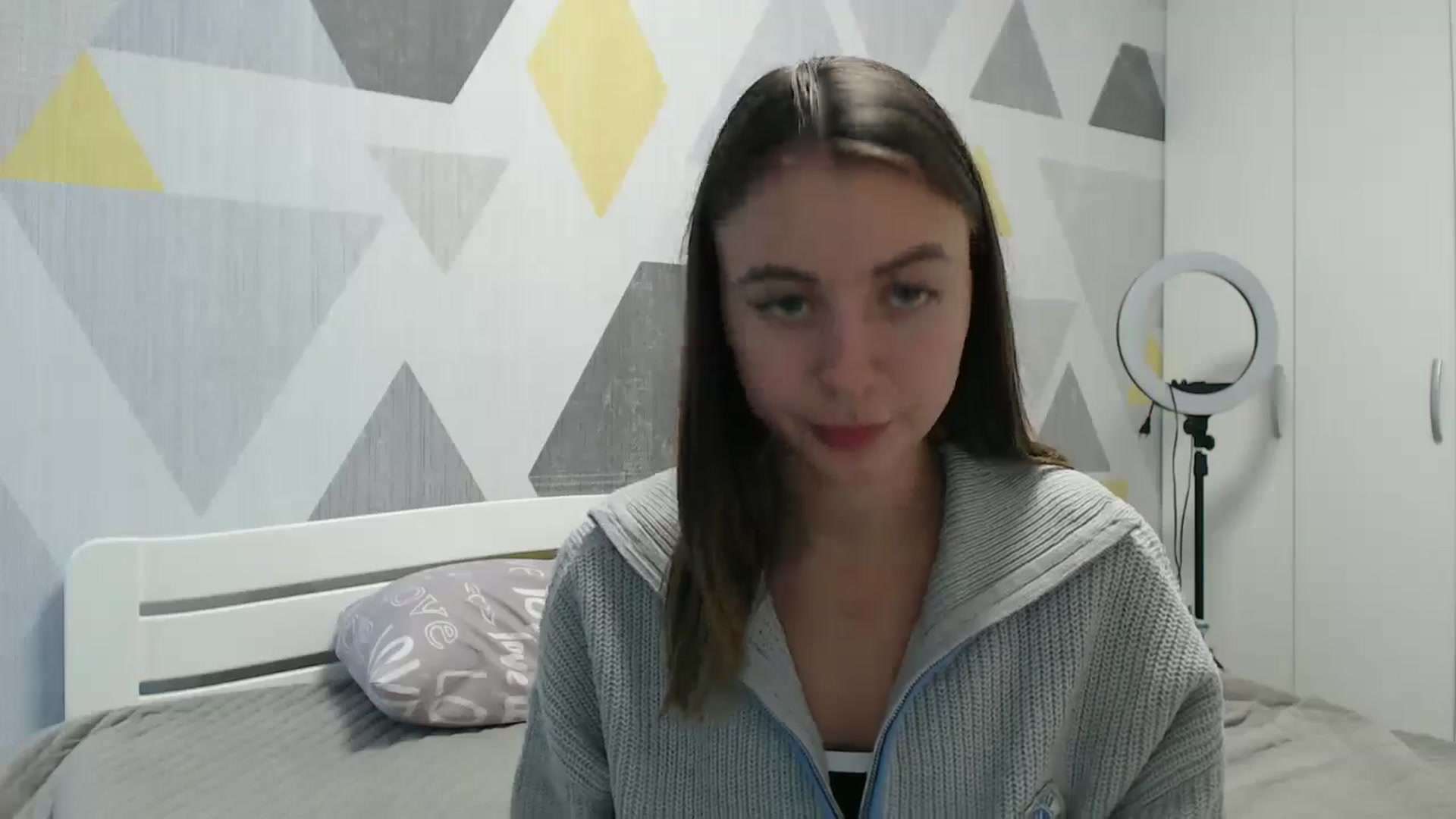 Gallery image thumbnail from Sulfate0's myfreecams stream on, 10/13/2025, 10:16 image 2 of 20