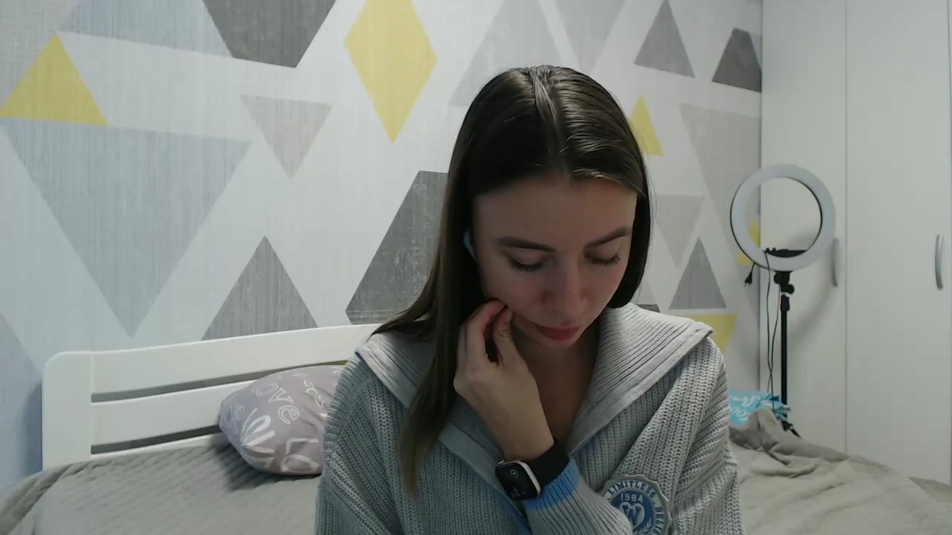 Gallery image thumbnail from Sulfate0's myfreecams stream on, 10/13/2025, 10:16 image 4 of 20