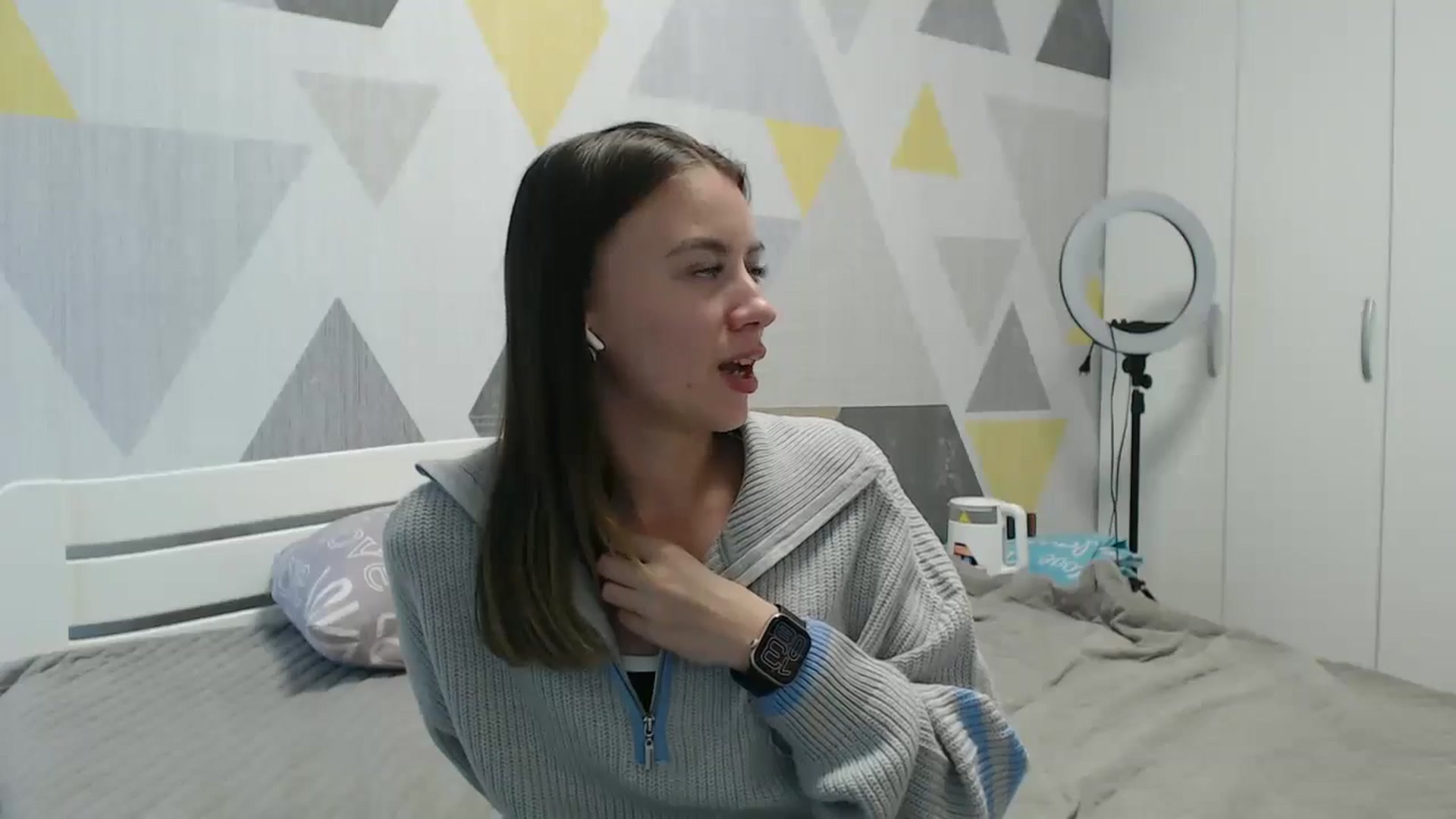Gallery image thumbnail from Sulfate0's myfreecams stream on, 10/13/2025, 10:16 image 15 of 20