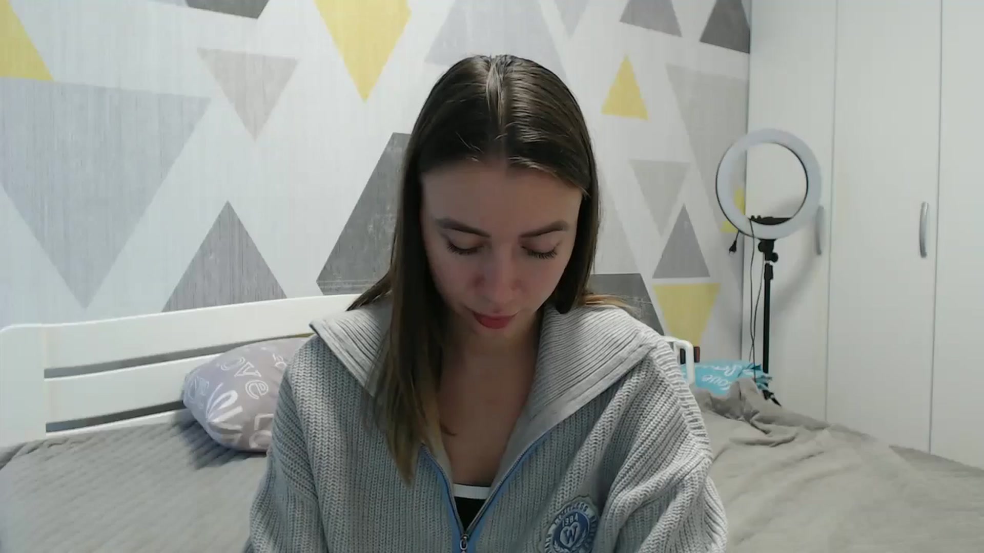 Gallery image thumbnail from Sulfate0's myfreecams stream on, 10/13/2025, 10:16 image 11 of 20