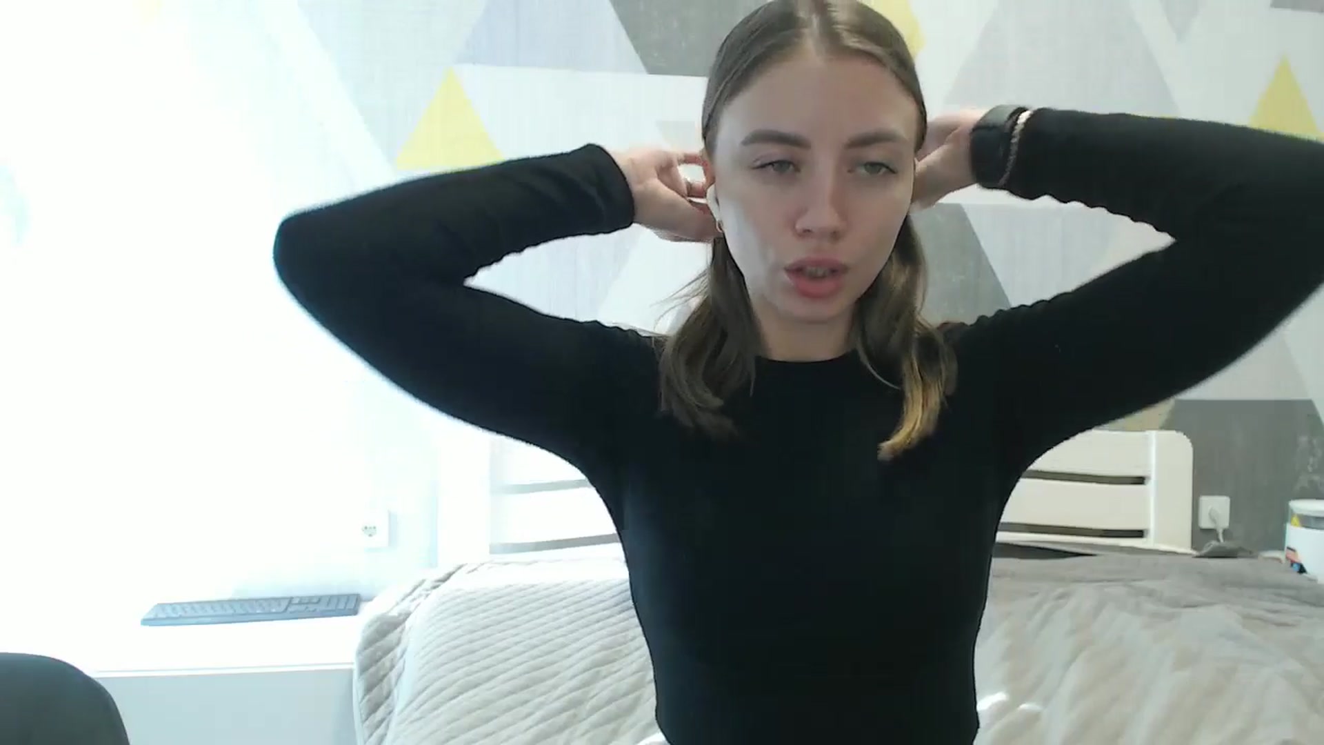 Gallery image thumbnail from Sulfate0's myfreecams stream on, 10/14/2025, 10:17 image 12 of 20