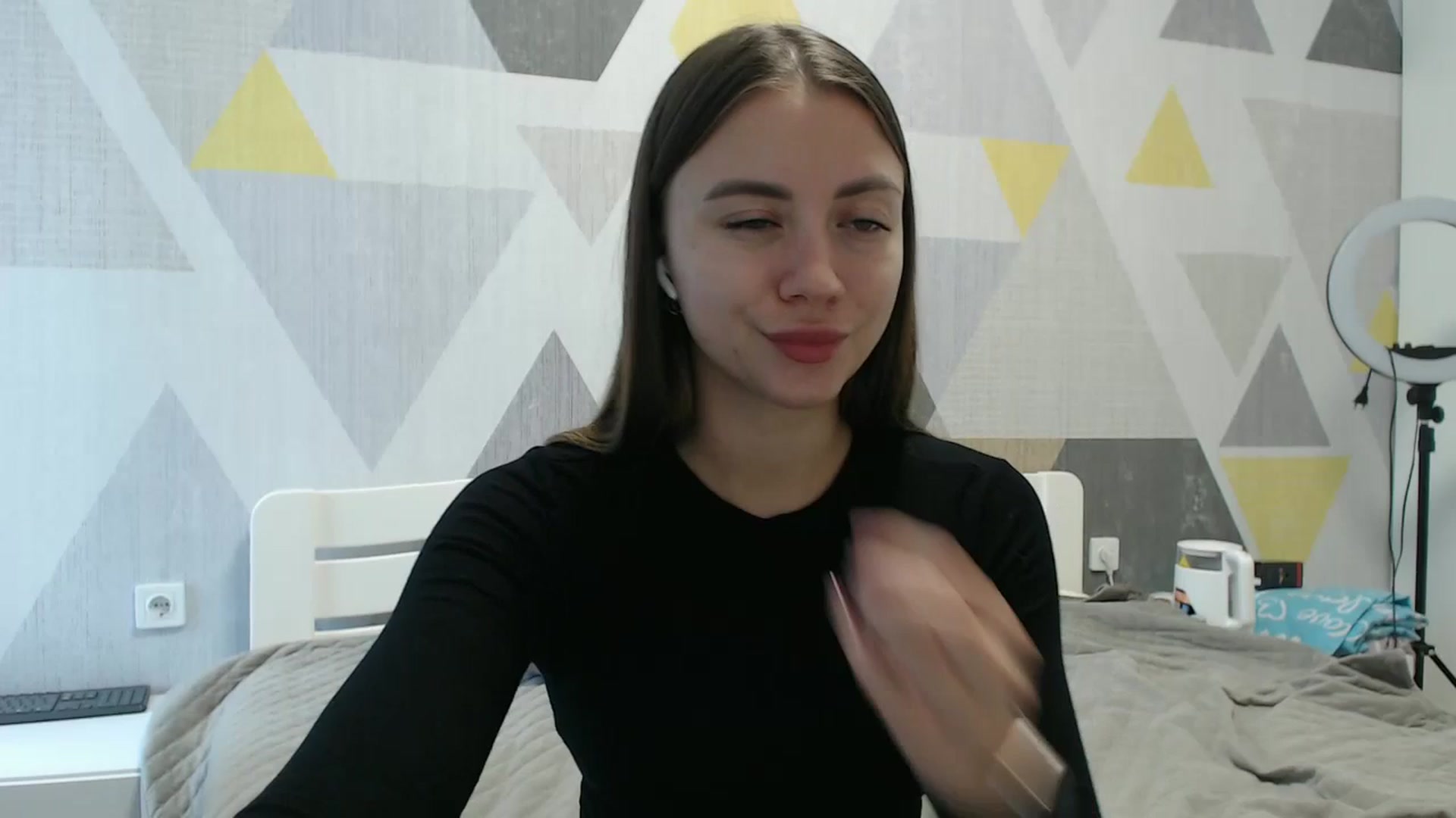 Gallery image thumbnail from Sulfate0's myfreecams stream on, 10/14/2025, 10:58 image 10 of 20