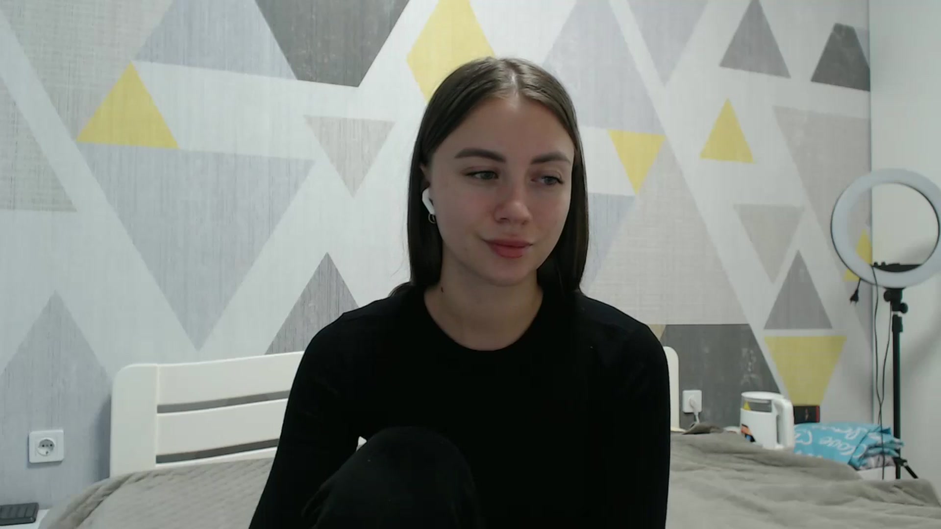 Gallery image thumbnail from Sulfate0's myfreecams stream on, 10/14/2025, 12:40 image 16 of 20