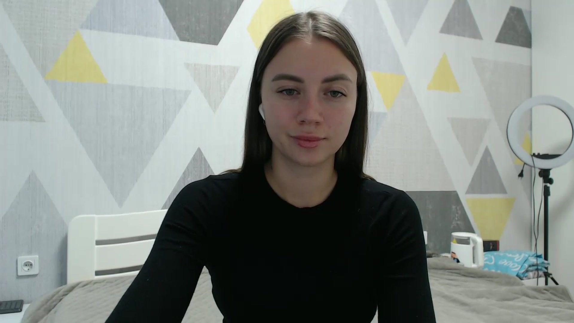 Gallery image thumbnail from Sulfate0's myfreecams stream on, 10/14/2025, 13:34 image 7 of 20