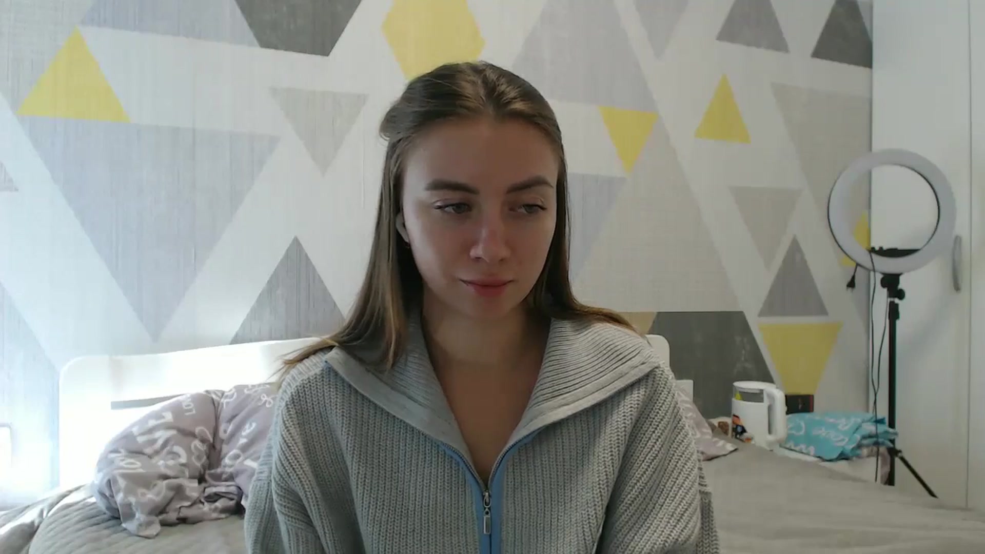 Gallery image thumbnail from Sulfate0's myfreecams stream on, 10/15/2025, 10:00 image 15 of 20