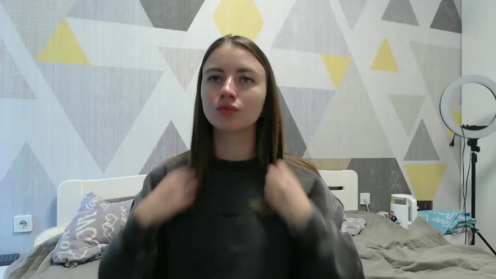 Gallery image thumbnail from Sulfate0's myfreecams stream on, 10/16/2025, 08:30 image 1 of 20