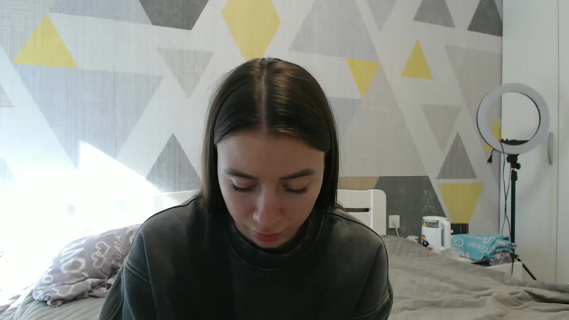 Gallery image thumbnail from Sulfate0's myfreecams stream on, 10/16/2025, 09:42 image 17 of 20