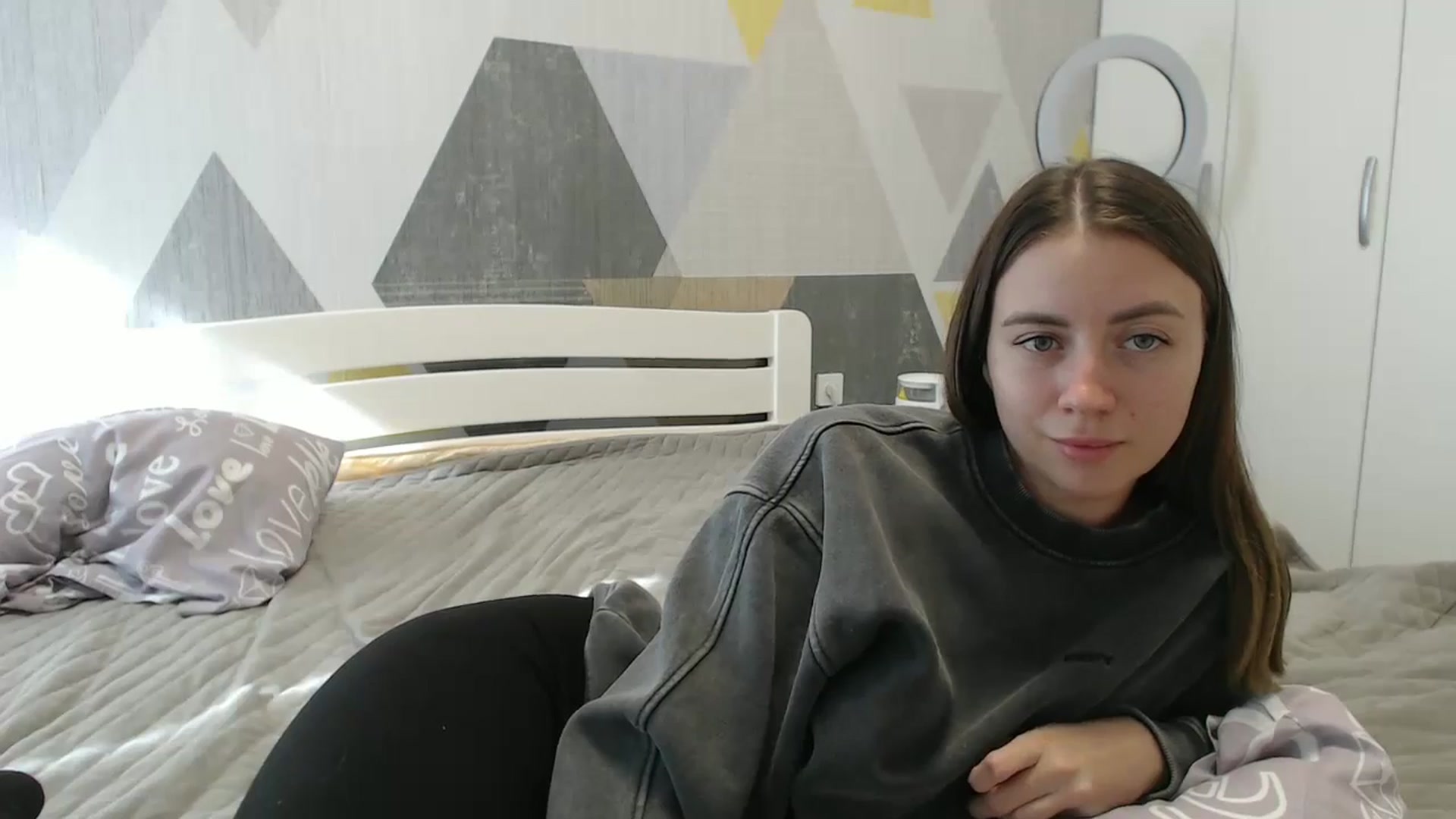 Gallery image thumbnail from Sulfate0's myfreecams stream on, 10/16/2025, 09:42 image 13 of 20
