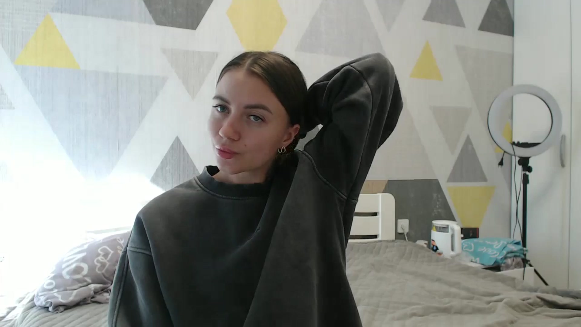 Gallery image thumbnail from Sulfate0's myfreecams stream on, 10/16/2025, 09:42 image 20 of 20