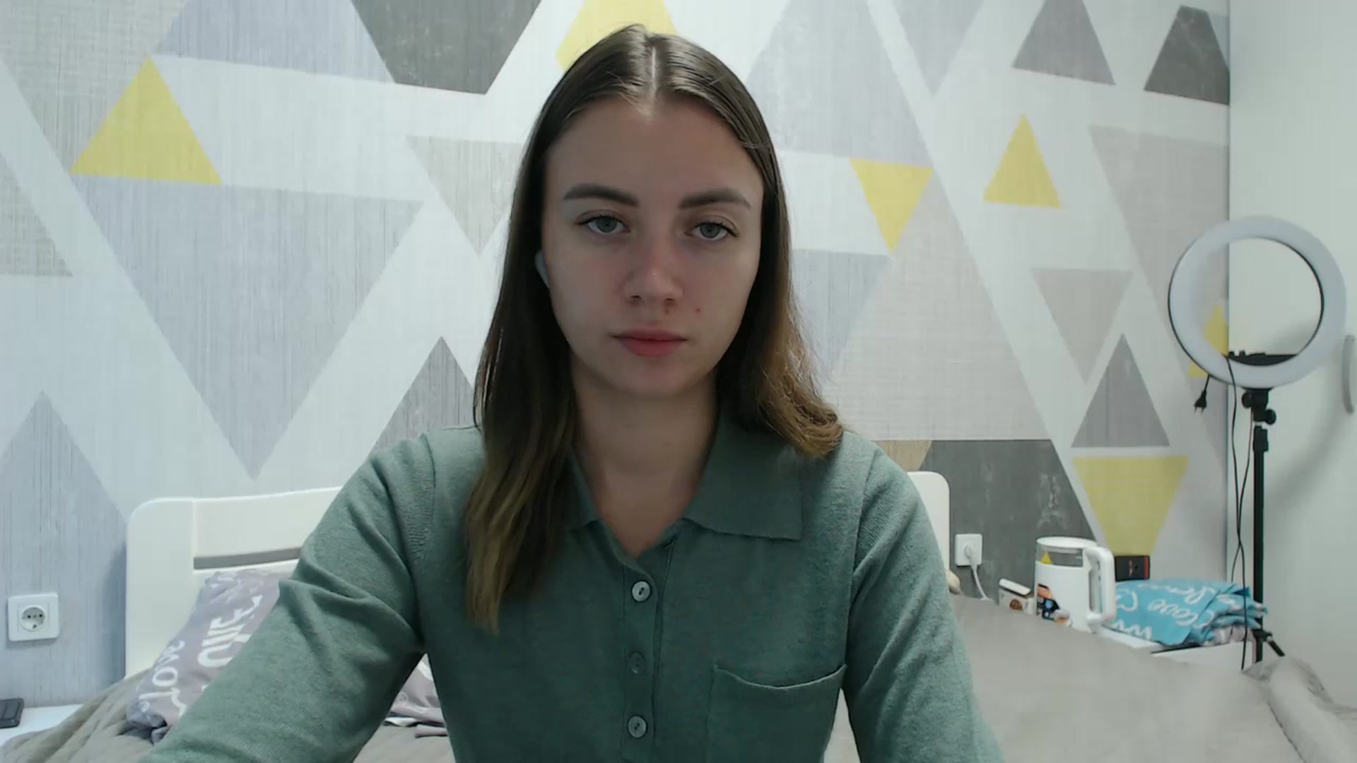 Gallery image thumbnail from Sulfate0's myfreecams stream on, 10/17/2025, 07:25 image 10 of 20
