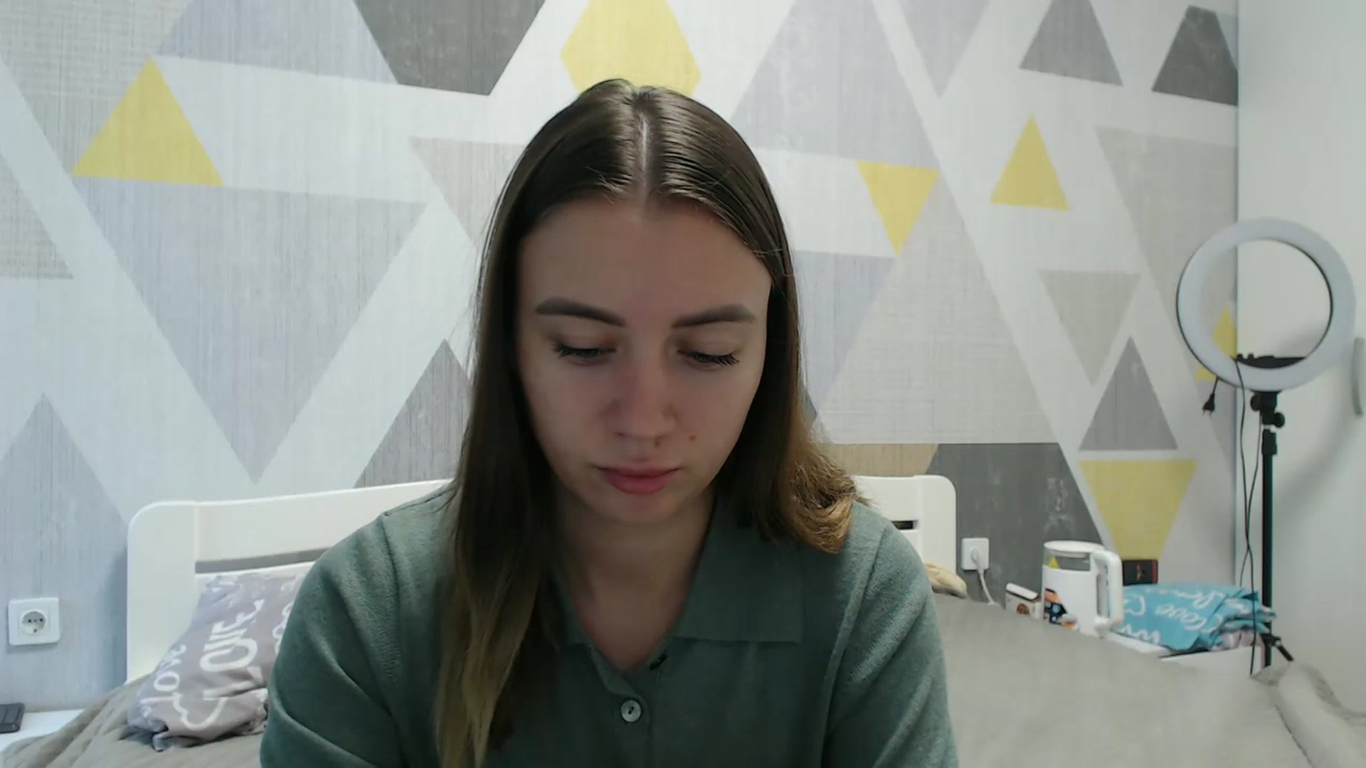 Gallery image thumbnail from Sulfate0's myfreecams stream on, 10/17/2025, 07:25 image 18 of 20