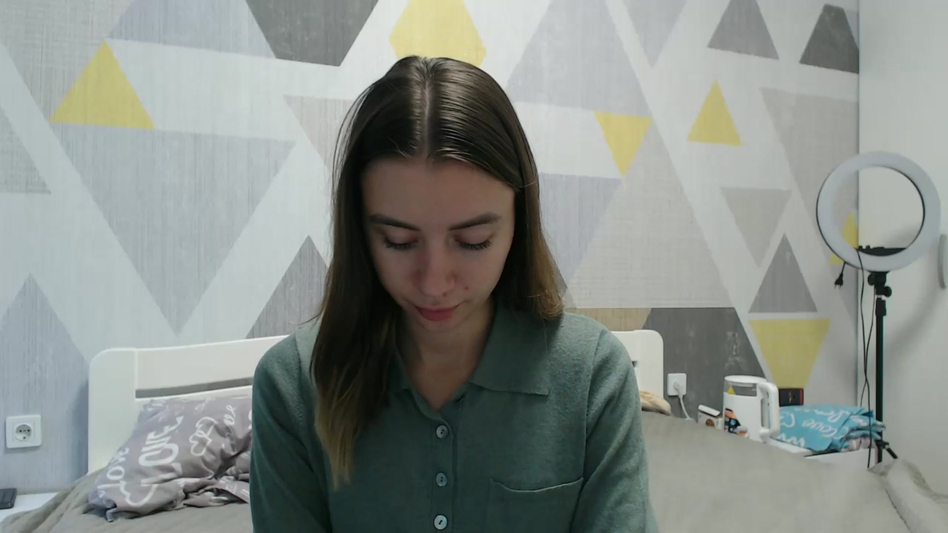 Gallery image thumbnail from Sulfate0's myfreecams stream on, 10/17/2025, 07:25 image 11 of 20