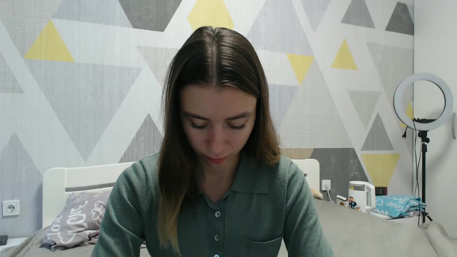 Gallery image thumbnail from Sulfate0's myfreecams stream on, 10/17/2025, 07:25 image 8 of 20