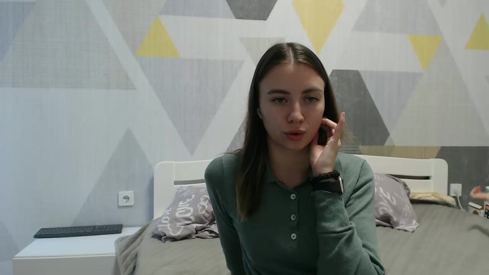 Gallery image thumbnail from Sulfate0's myfreecams stream on, 10/17/2025, 08:47 image 10 of 20