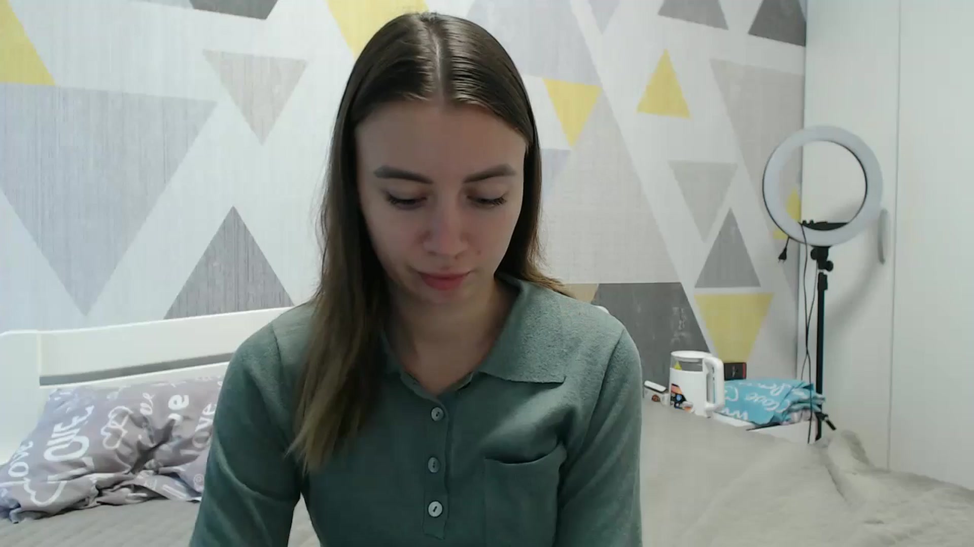 Gallery image thumbnail from Sulfate0's myfreecams stream on, 10/17/2025, 08:47 image 7 of 20