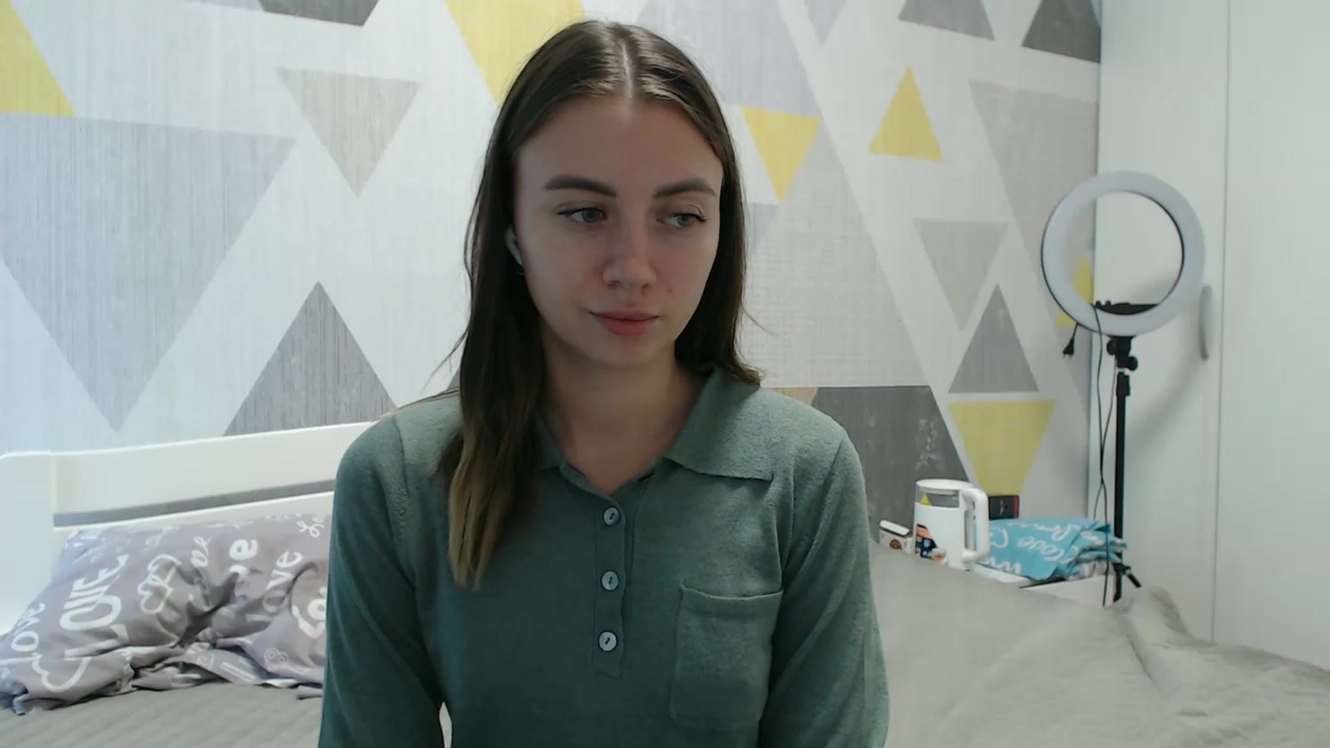 Gallery image thumbnail from Sulfate0's myfreecams stream on, 10/17/2025, 08:47 image 1 of 20