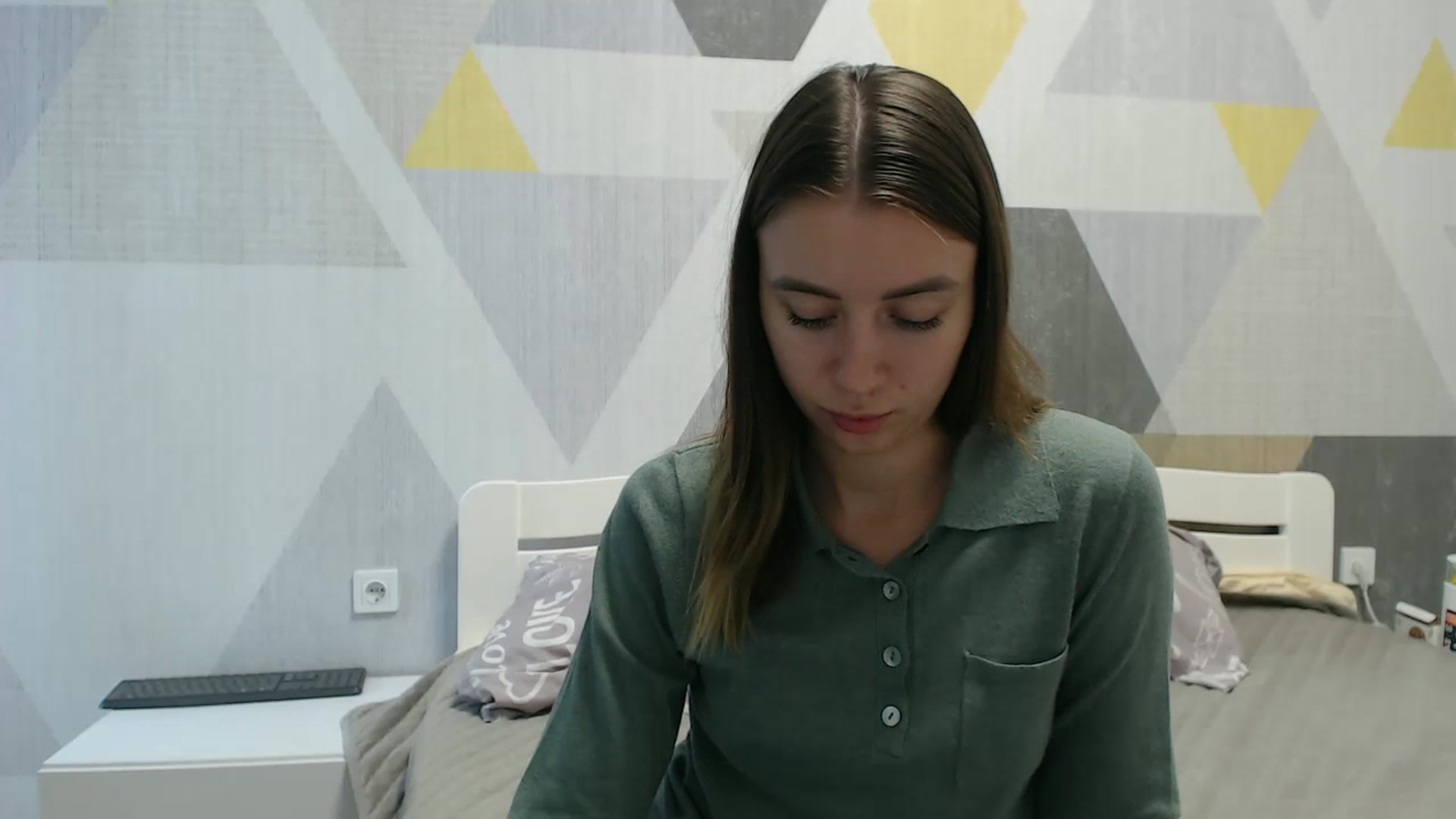 Gallery image thumbnail from Sulfate0's myfreecams stream on, 10/17/2025, 08:47 image 12 of 20